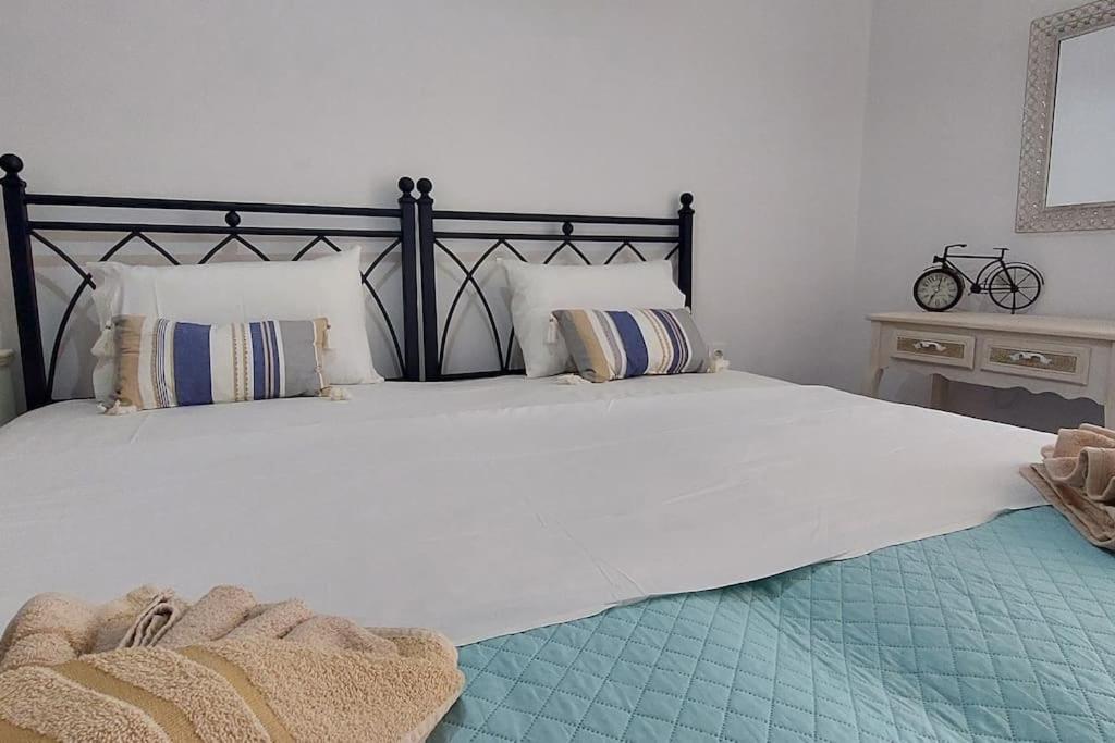 Old Port View Apartment, Διαμέρισμα Στο Κέντρο 2 Υπνοδωματίων Corfu  Екстер'єр фото