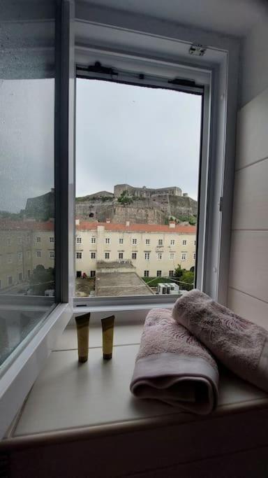 Old Port View Apartment, Διαμέρισμα Στο Κέντρο 2 Υπνοδωματίων Corfu  Екстер'єр фото
