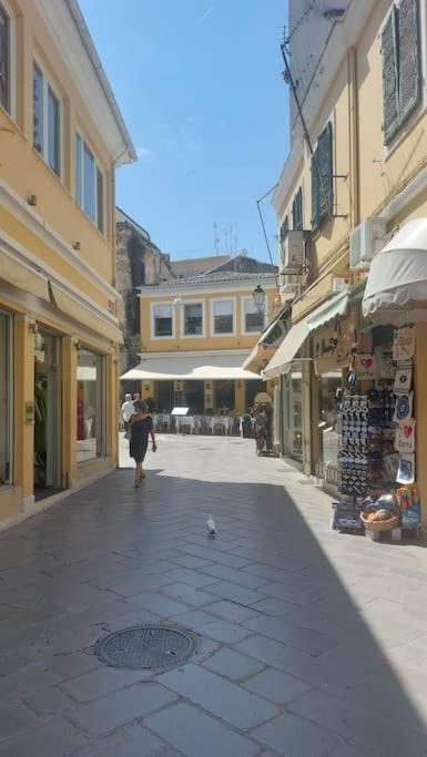 Old Port View Apartment, Διαμέρισμα Στο Κέντρο 2 Υπνοδωματίων Corfu  Екстер'єр фото