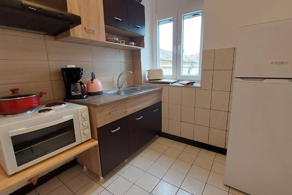 Old Port View Apartment, Διαμέρισμα Στο Κέντρο 2 Υπνοδωματίων Corfu  Екстер'єр фото