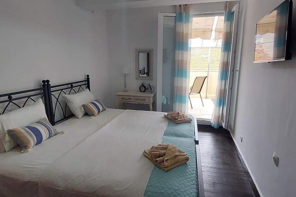 Old Port View Apartment, Διαμέρισμα Στο Κέντρο 2 Υπνοδωματίων Corfu  Екстер'єр фото